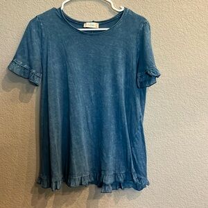 Navy blue light washed altard state top. Super cute & stylish!